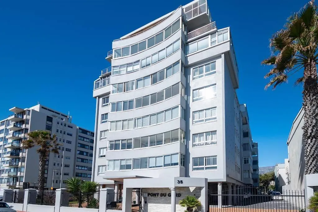 Apartment Coastal Comfort 2-Bedroom In Mouille Point Cape Town