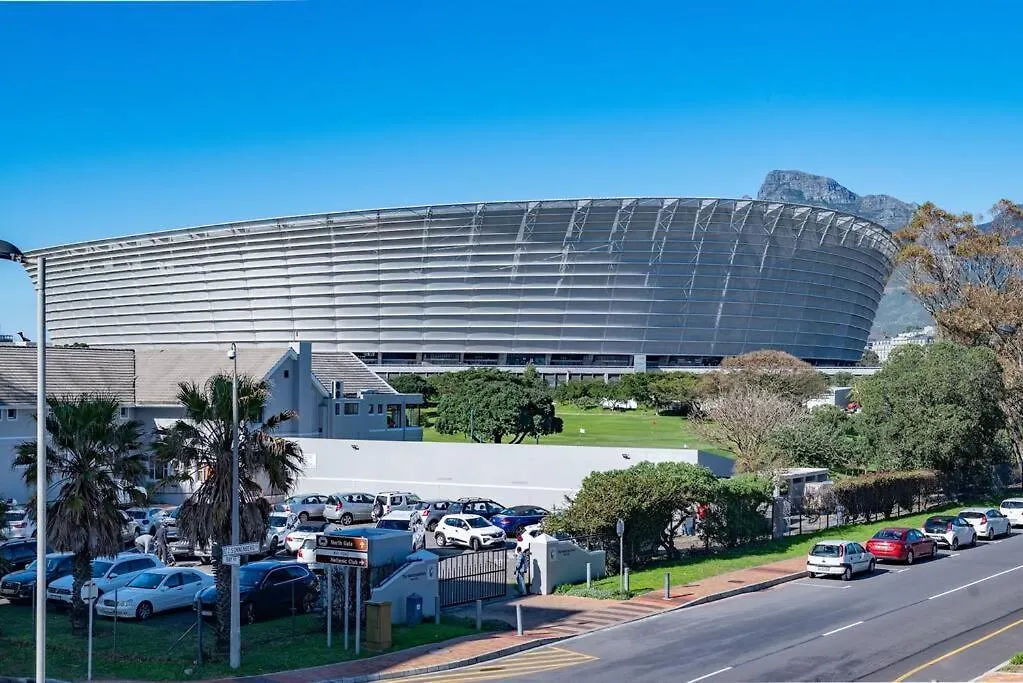 Apartment Coastal Comfort 2-Bedroom In Mouille Point Cape Town South Africa